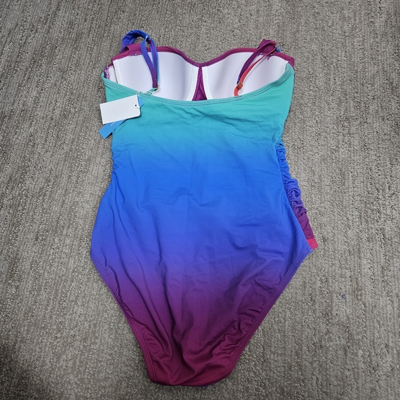 BLEU BY ROD BEATTIE Women's Heat Of The Moment Shirred Bandeau One-Piece Swimsu - Picture 2 of 4